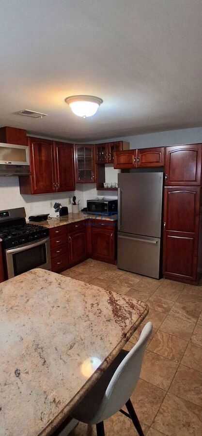 Building Photo - 142 Ripley Pl