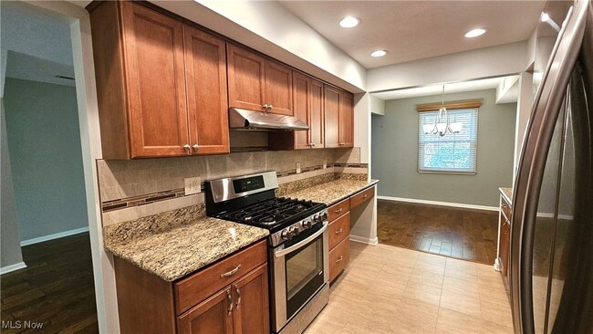 Building Photo - 1771 Rolling Hills Dr