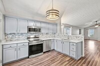 Building Photo - 1522 Sargas St