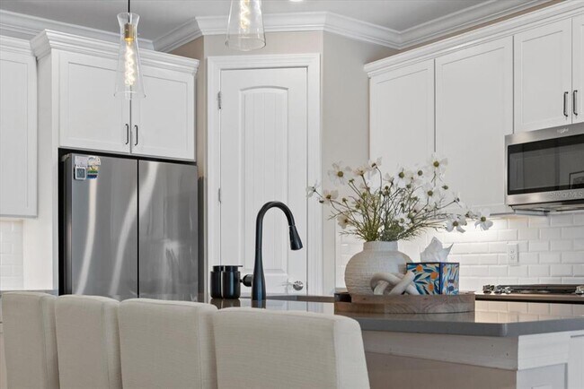 Building Photo - 3242 Anchor Bay Trail