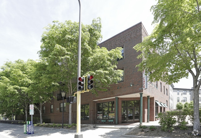 Primary Photo - East Village South