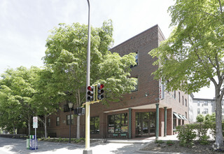 Building Photo - East Village South
