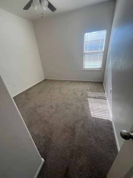 Building Photo - 5517 Lehigh St