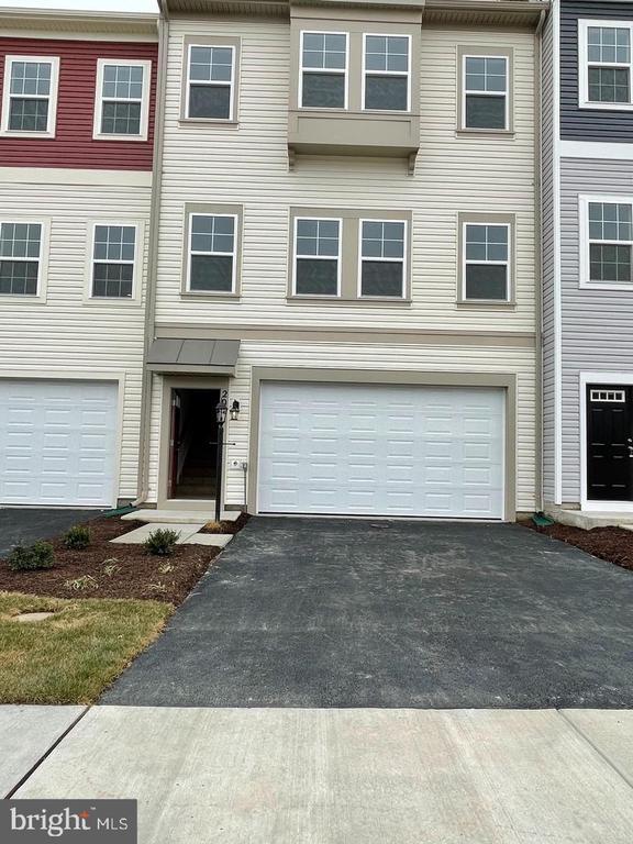 Building Photo - 202 Norland Knoll Dr