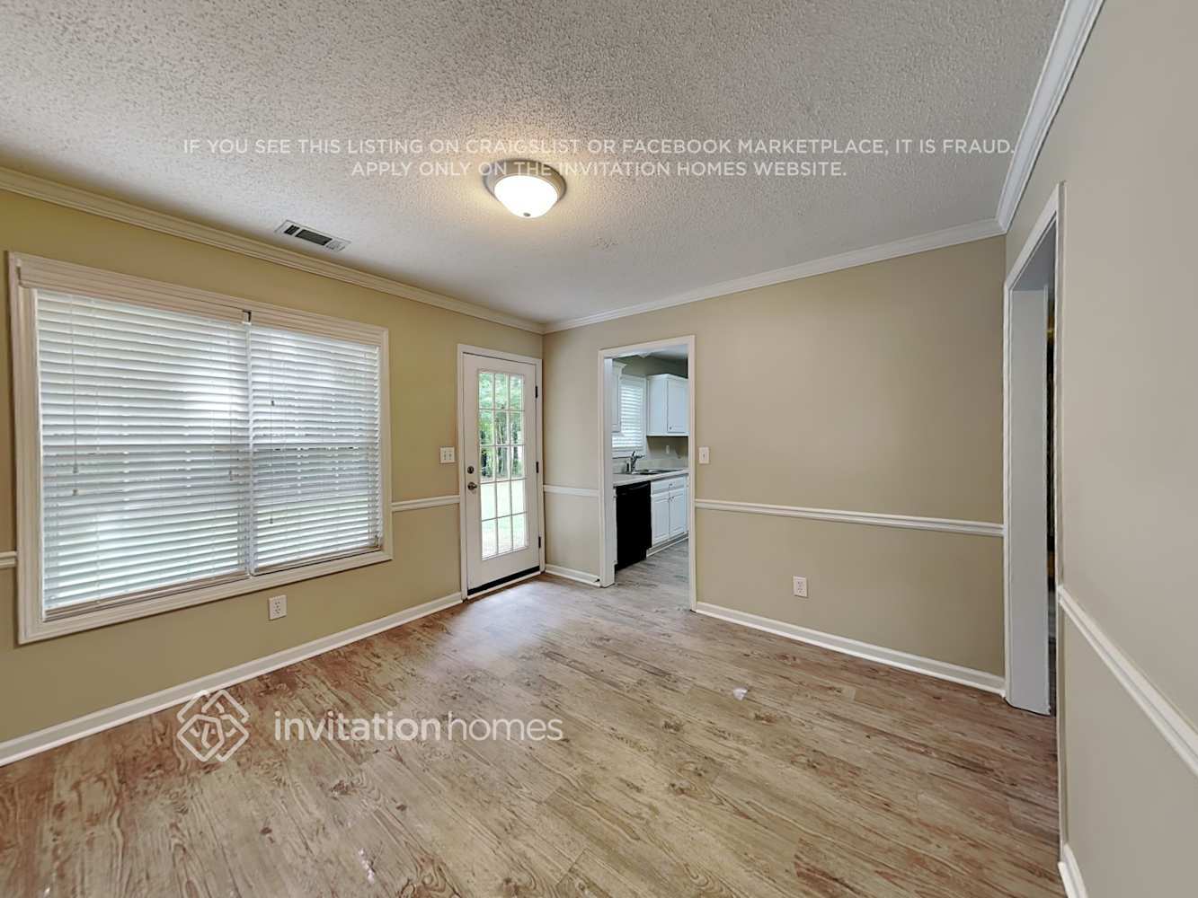 Building Photo - 10 Hawks Nest Ct