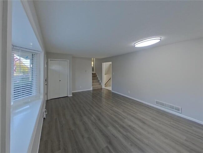 Building Photo - 3760 75th St E