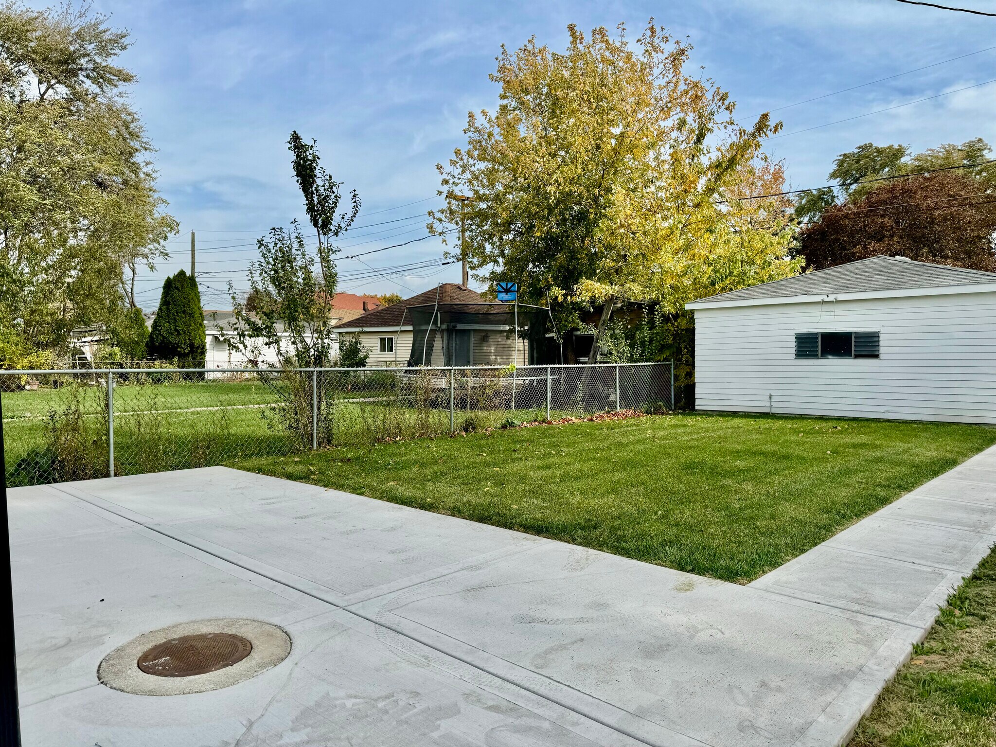 Building Photo - 3135 S 53rd Ave