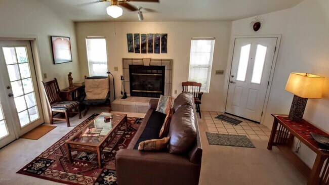 Building Photo - 11543 N Eagle Peak Dr