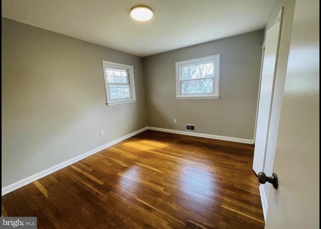 Building Photo - 6810 Fern Ln