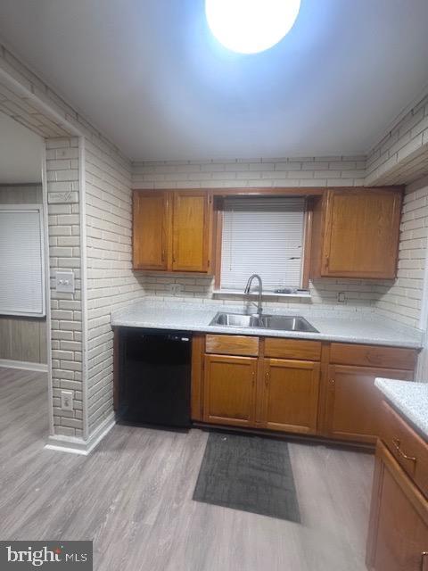 Building Photo - 5031 Huron St