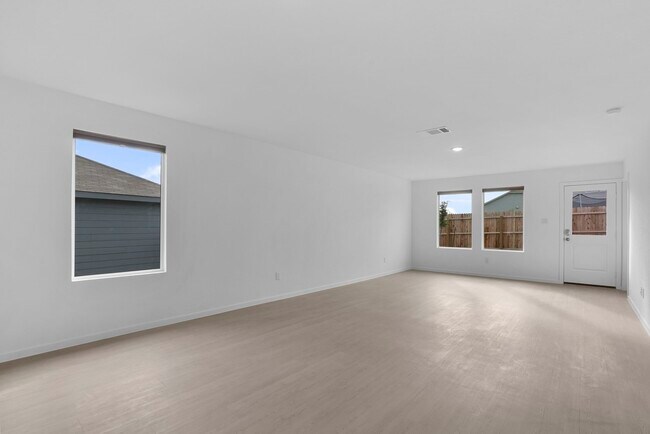 Building Photo - 7316 Green Sapphire