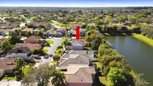 Building Photo - 18051 Rhumba Way