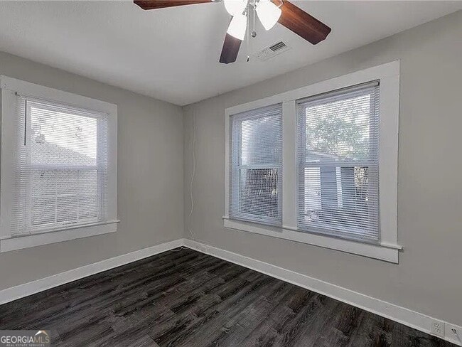 Building Photo - 1333 Womack Ave