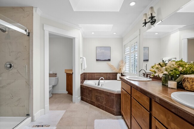 Building Photo - 11311 66th Ave