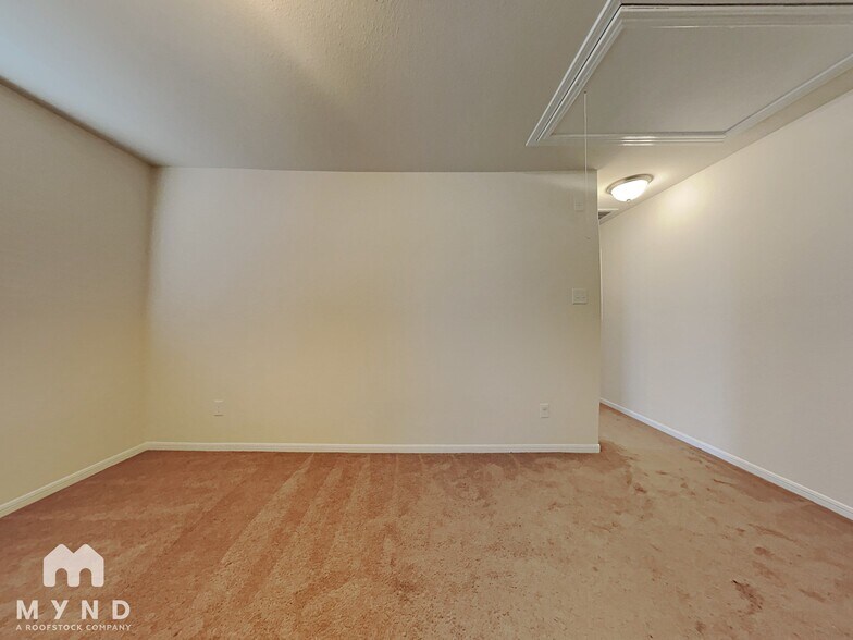 Building Photo - 12939 Almeda Crossing Ct