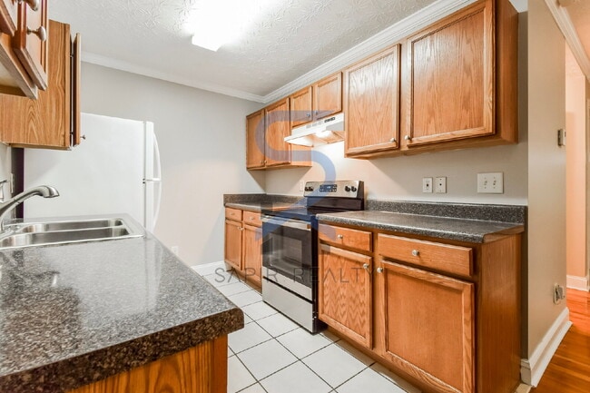 Building Photo - All-Electric Carey Park Gem – 3BR Just Minutes from Georgia Tech