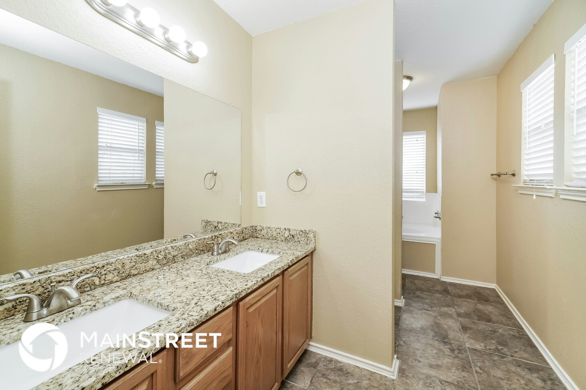 Building Photo - 10815 Indigo Creek