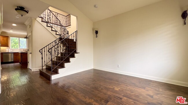 Building Photo - 1011 Green Ln