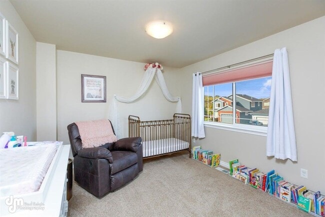 Building Photo - Gorgeous 4 Bedroom Home in West Park!