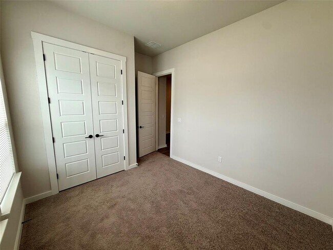 Building Photo - 6410 Velvet Leaf Ln