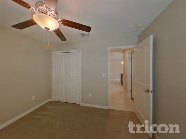 Building Photo - 5206 White Chicory Dr