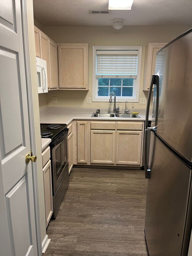 Building Photo - 4508 Alder Ridge Rd
