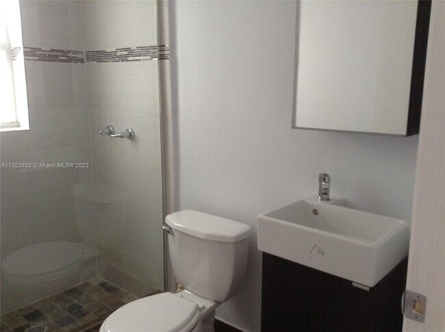 Building Photo - 125 NW 15th St