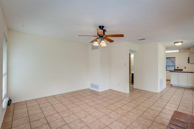 Building Photo - 230 Brittany Dr