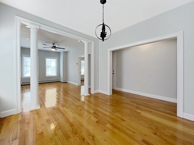 Building Photo - 94 Winthrop St