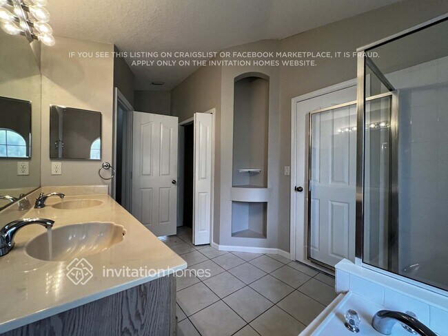 Building Photo - 2089 SW Idaho Ln