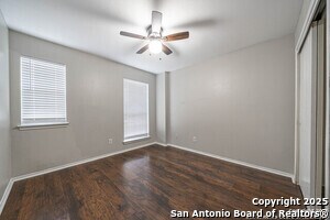 Building Photo - 423 Golden Walk