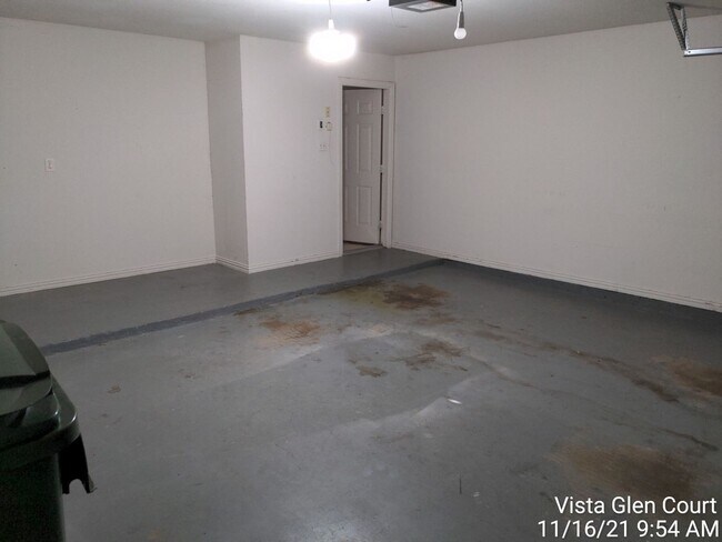 Building Photo - 4401 Vista Glen Ct