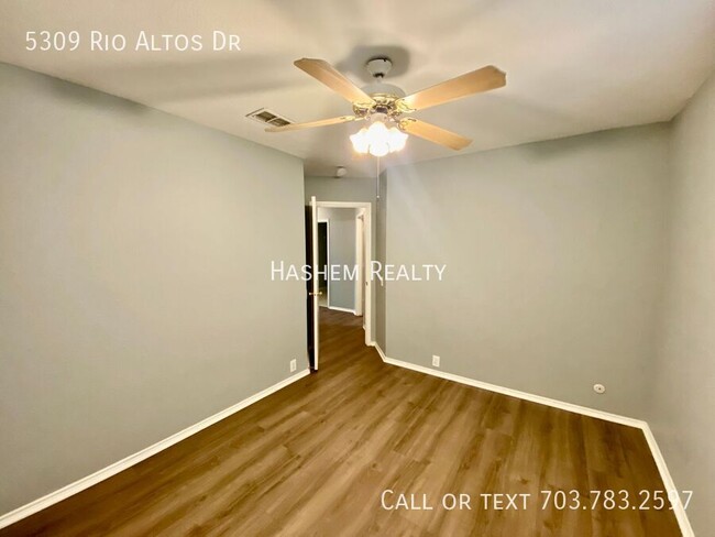 Building Photo - 5309 Rio Altos Dr