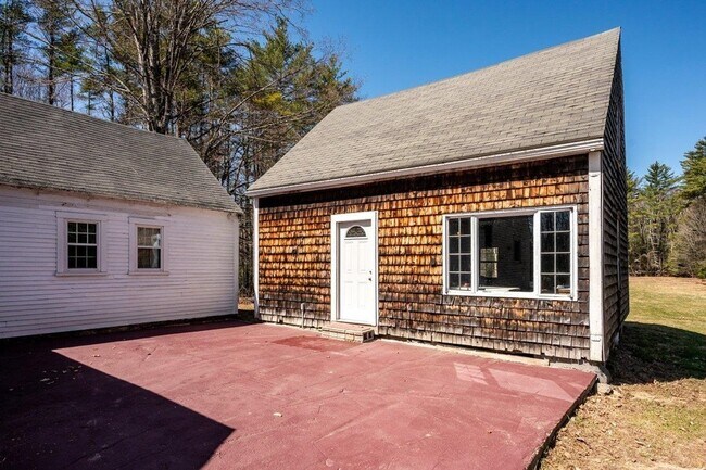 Building Photo - 5 McDaniel Rd