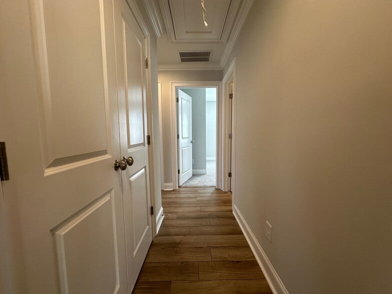 Building Photo - Cottage Style 4 Bedroom Home in Camden Ridge