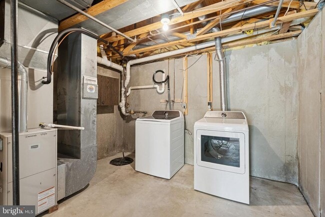 Building Photo - 28 Victoria Cir