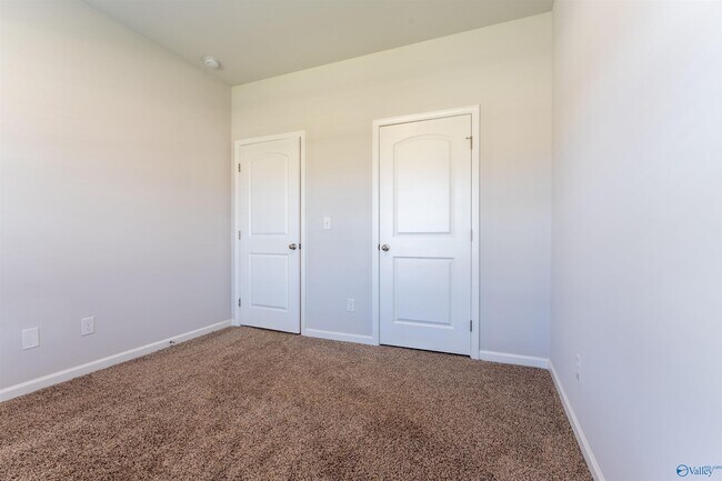 Building Photo - 22654 Regent Dr