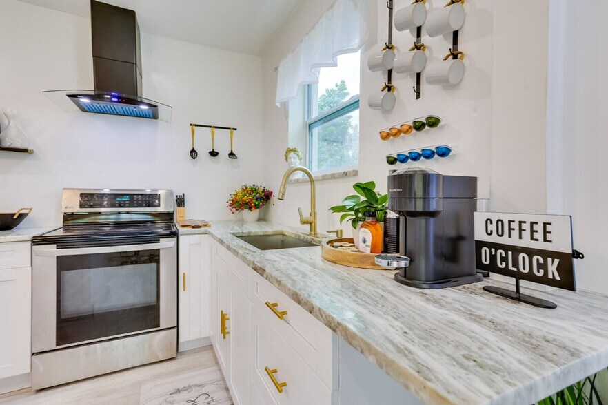 Building Photo - 774 NW 49th St