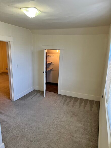 Bedroom 2 - 913 W High St