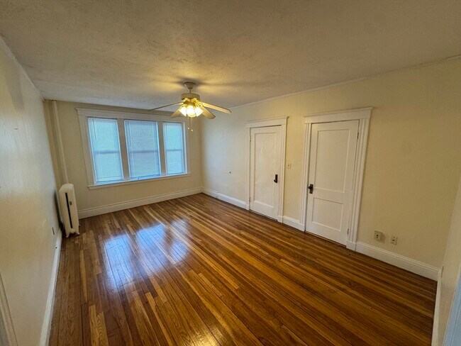 Building Photo - 31 Dennison Ave