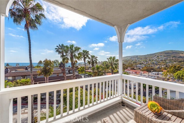 Building Photo - 438 3rd St