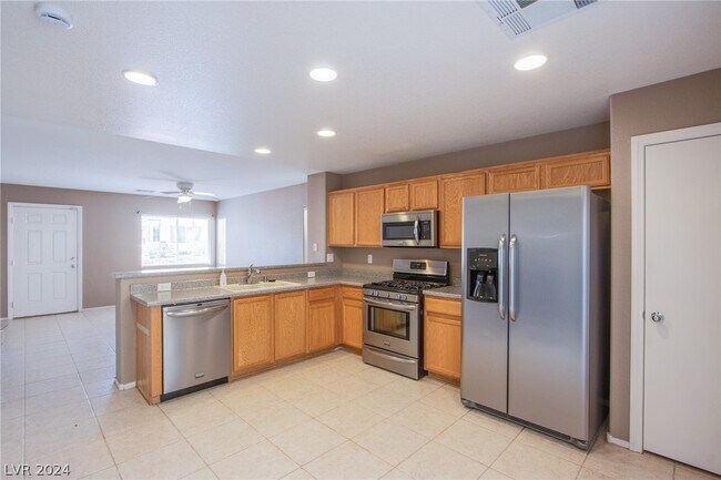 Building Photo - 10448 Dark Sands Ave