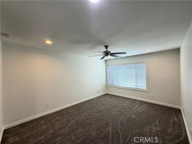 Building Photo - 31 Shearwater