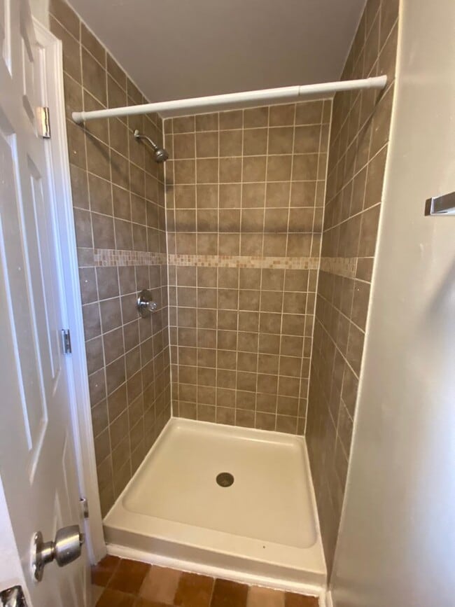 Building Photo - 1694 S Washington Ave