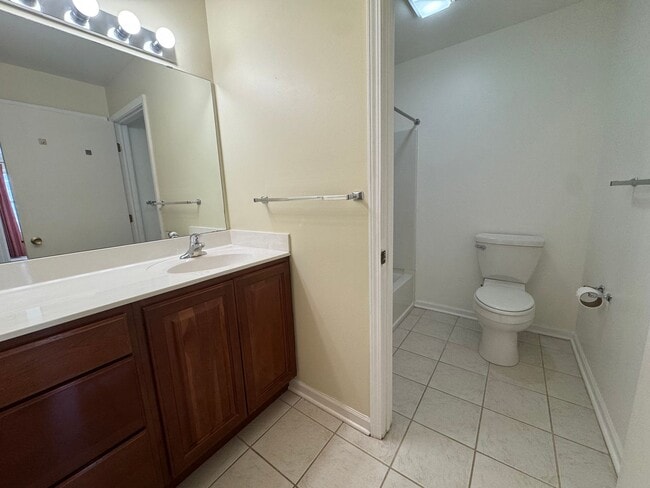 Building Photo - 921 Harbor House Dr