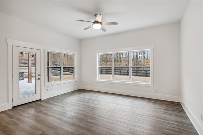 Building Photo - 15448 Hopewell Rd