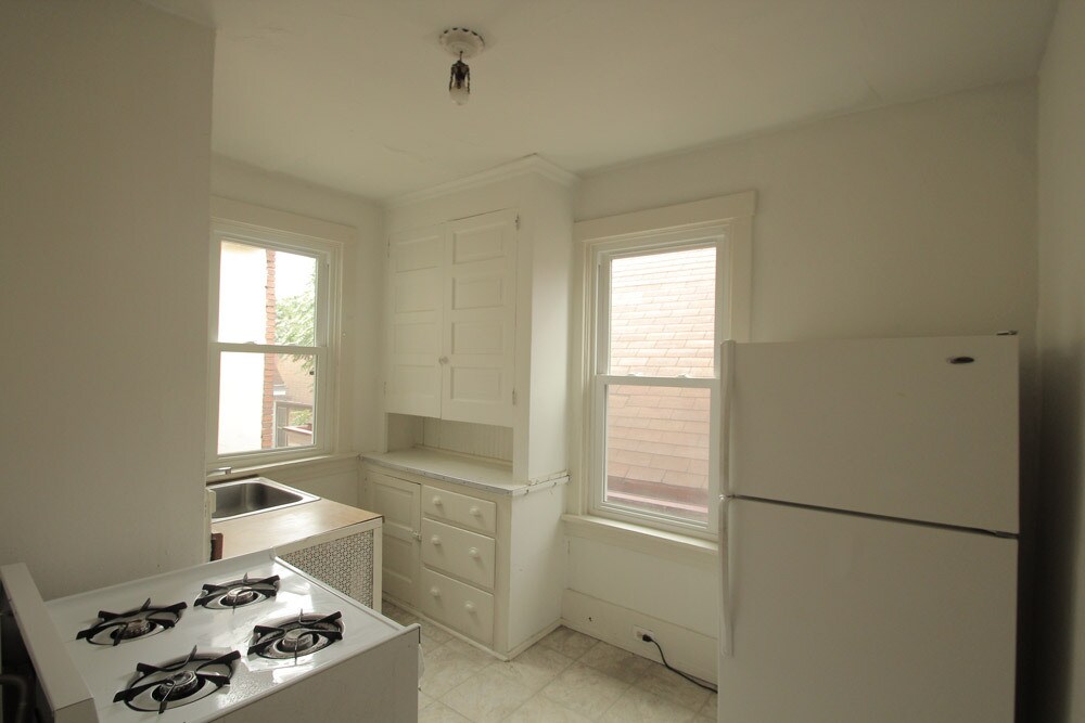 Building Photo - 609 Mifflin Ave