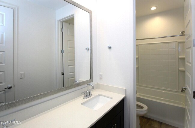 Building Photo - 1649 W la Mirada Dr