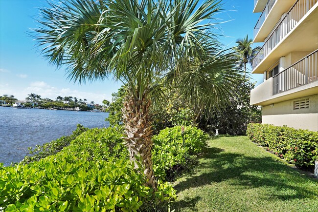 Building Photo - 3581 S Ocean Blvd