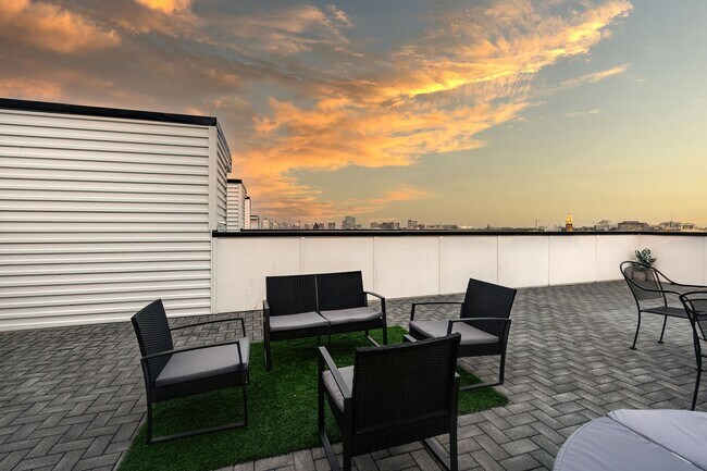 Building Photo - 2910 Felicia St